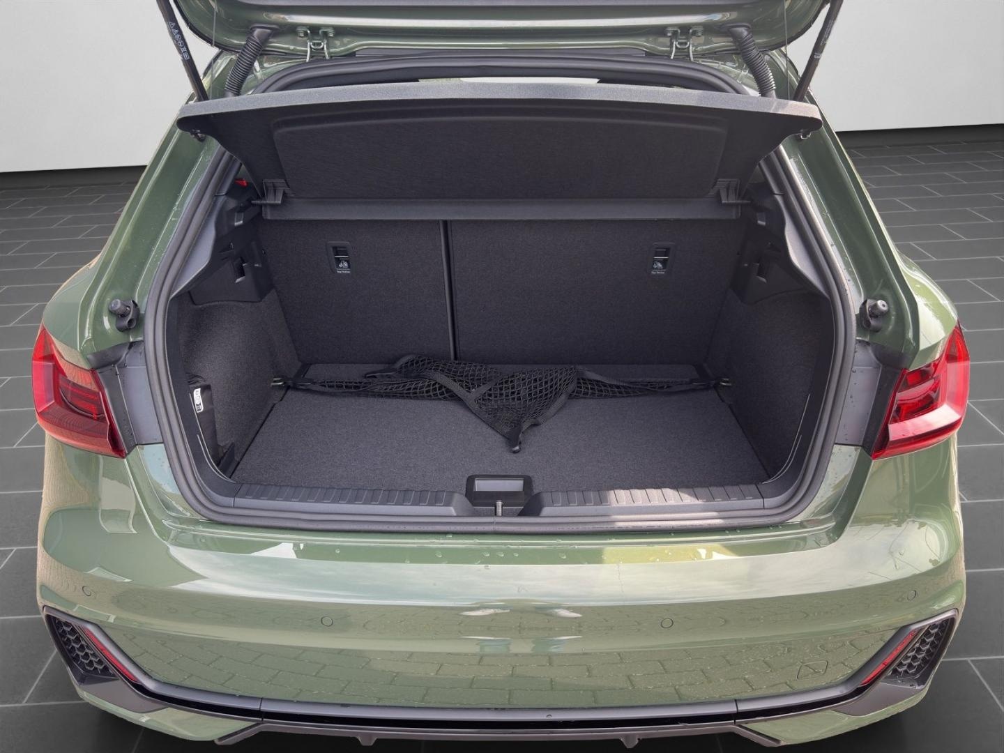 Bild über Audi A1 Sportback S line 30 TFSI S tronic - für weitere Informationen kontaktieren Sie den Audi Partner
