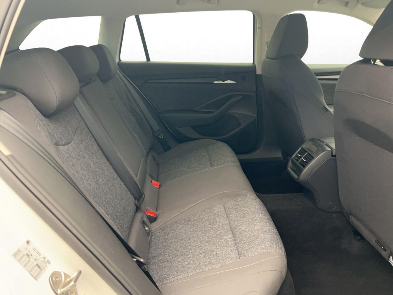 Škoda Superb Combi – Bild 17