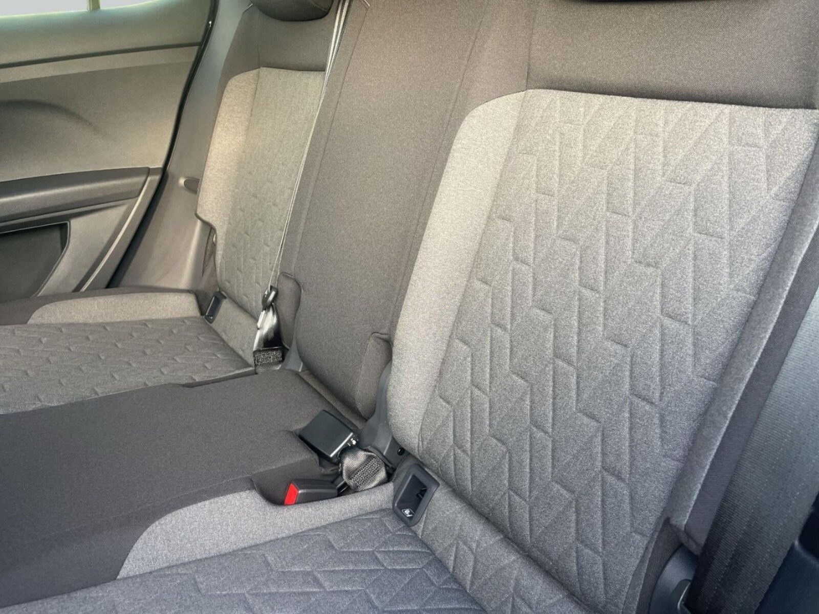 Volkswagen T-Cross – Bild 11