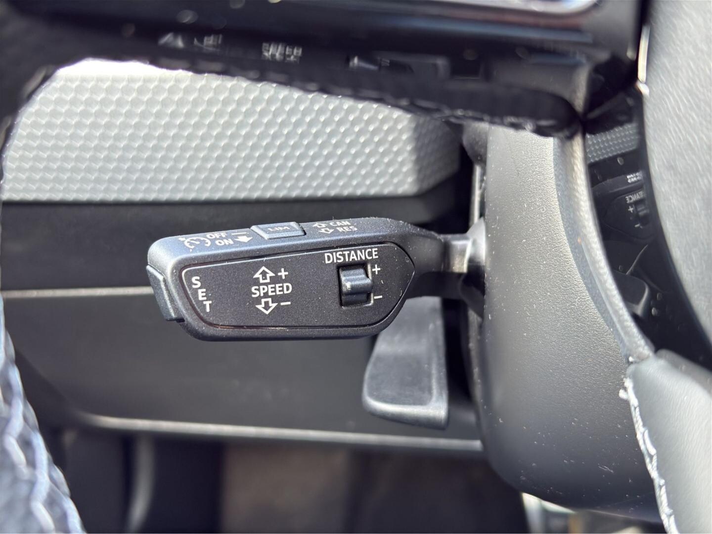 Bild über Audi A1 Sportback S line 35 TFSI S tronic - für weitere Informationen kontaktieren Sie den Audi Partner