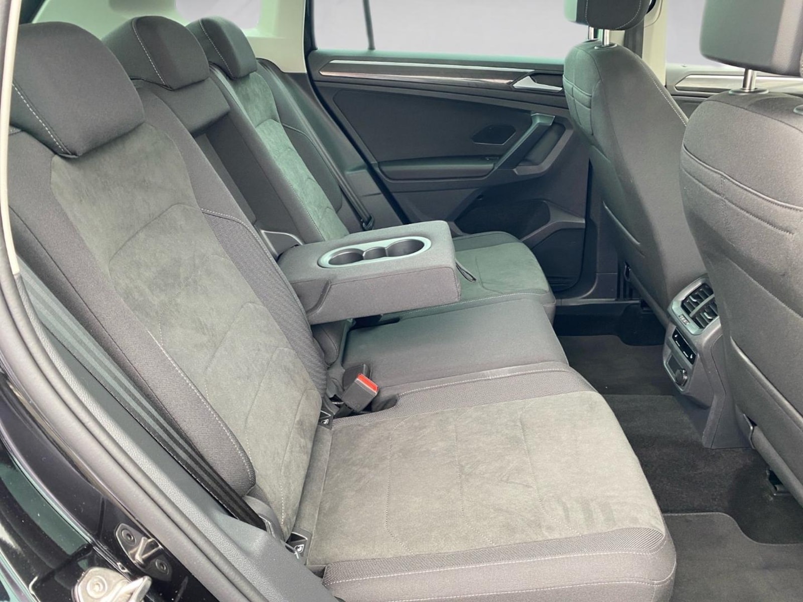 Volkswagen Tiguan – Bild 11