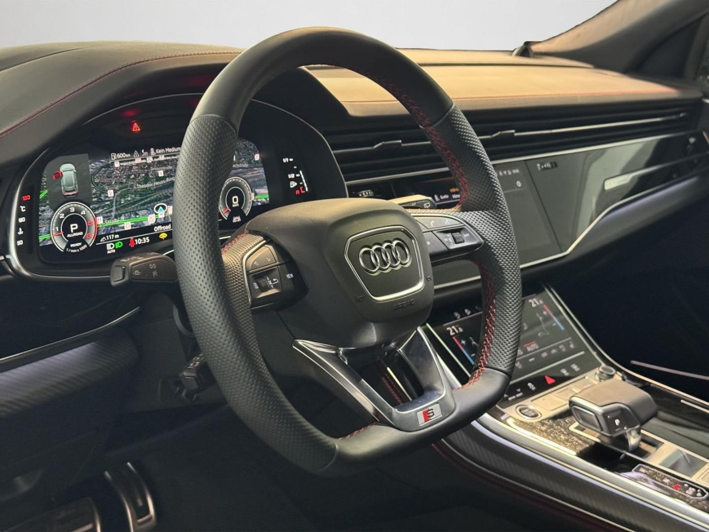 Bild über Audi Q8 SUV TDI quattro 210 kW tiptronic - für weitere Informationen kontaktieren Sie den Audi Partner