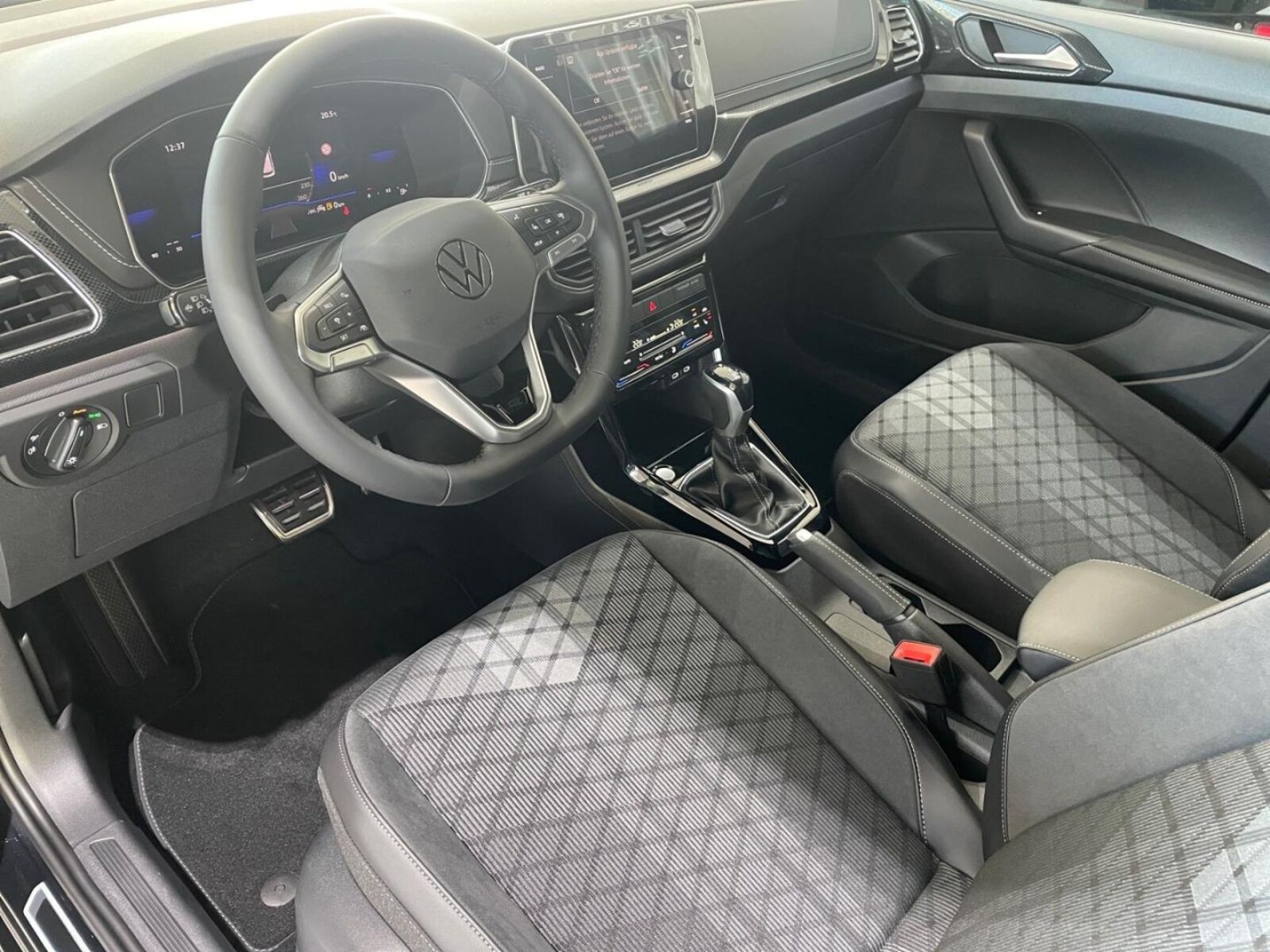 Volkswagen T-Cross – Bild 15