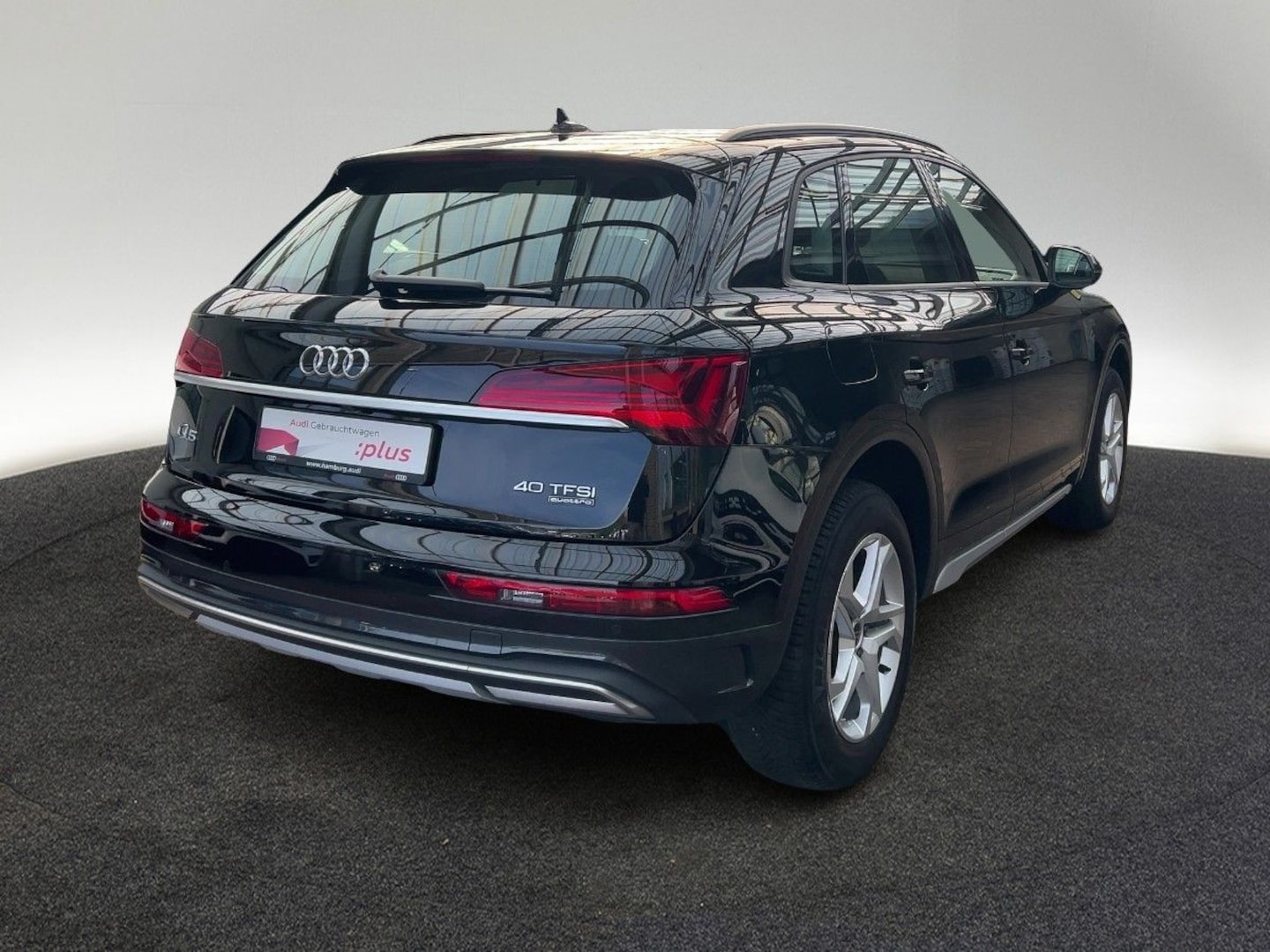 Bild über Audi Q5 40 TFSI quattro S tronic - für weitere Informationen kontaktieren Sie den Audi Partner