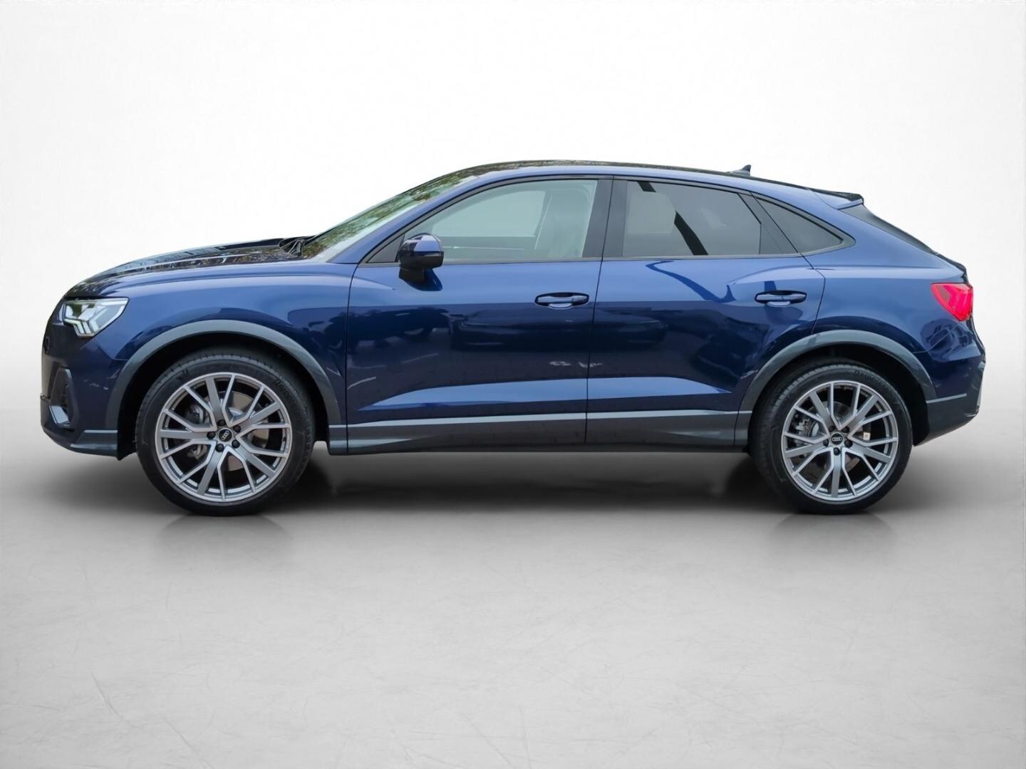 Bild über Audi Q3 Sportback TFSI quattro 140 kW S tronic - für weitere Informationen kontaktieren Sie den Audi Partner