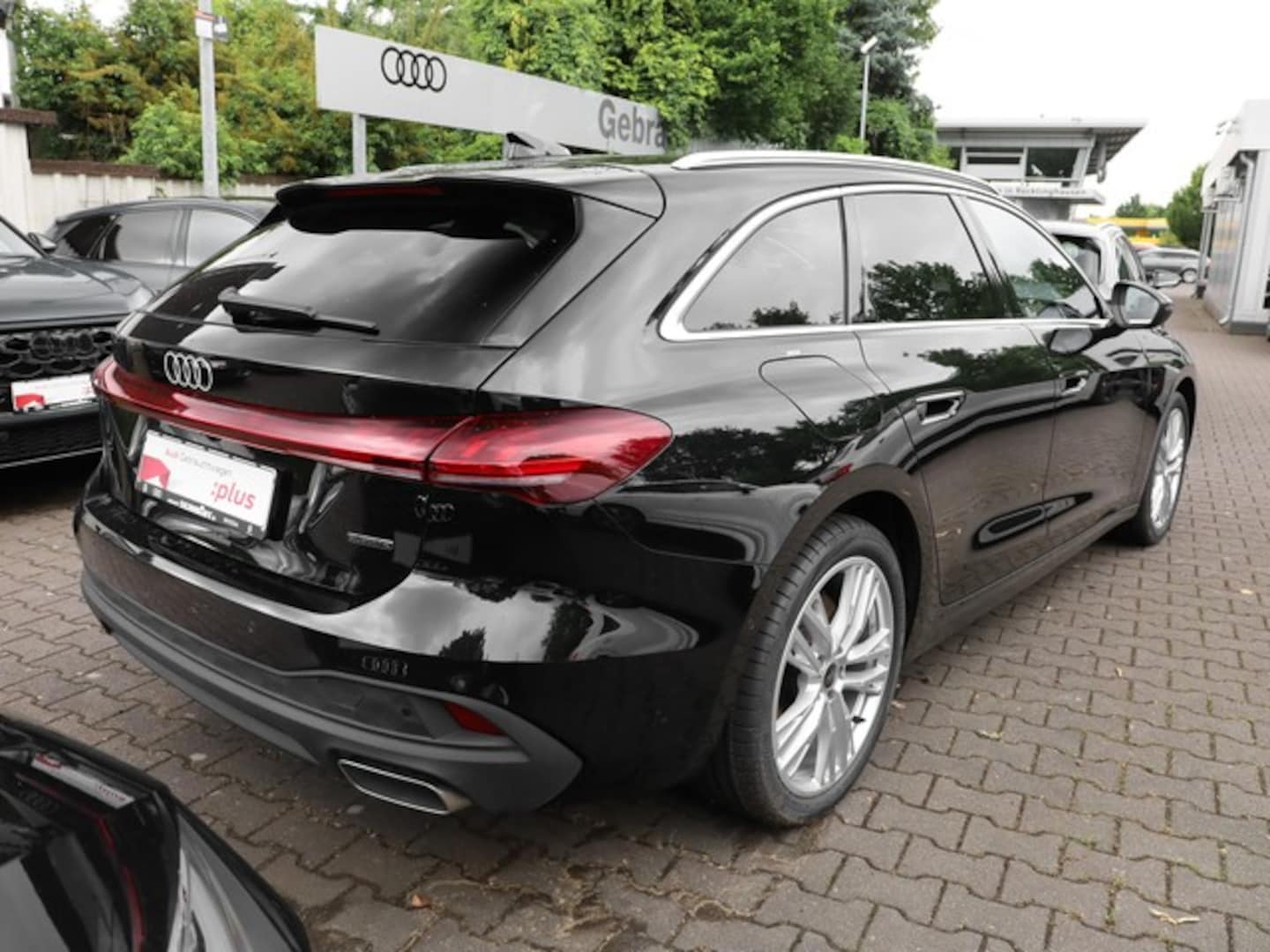 Bild über Audi A5 Avant e-hybrid e-hybrid quattro 220 kW S tronic - für weitere Informationen kontaktieren Sie den Audi Partner