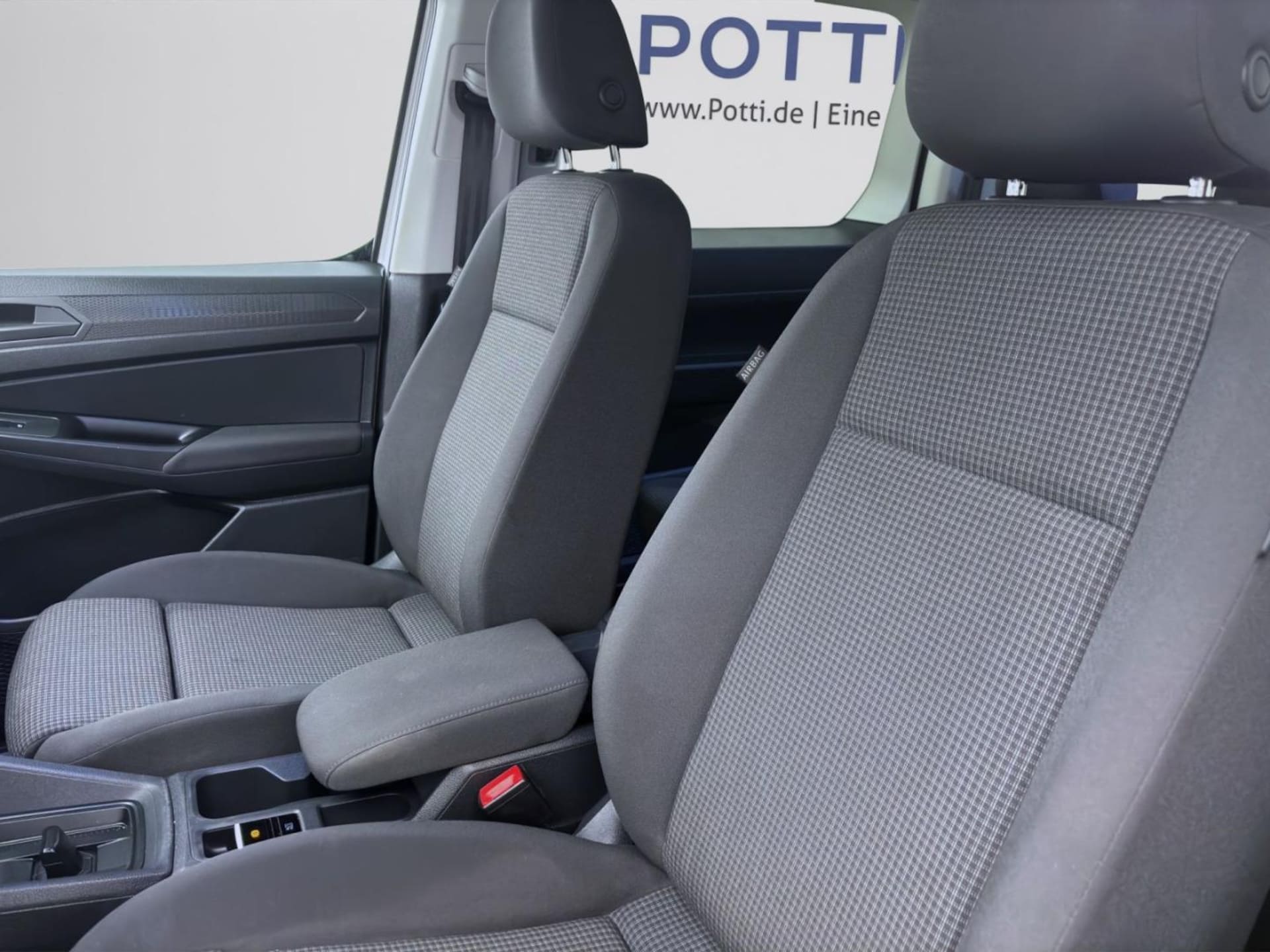 Volkswagen Caddy Maxi Basis-Modell