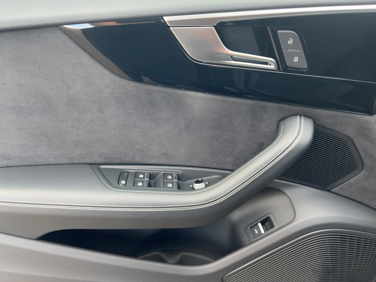 Bild über Audi RS 5 Sportback TFSI quattro tiptronic - für weitere Informationen kontaktieren Sie den Audi Partner