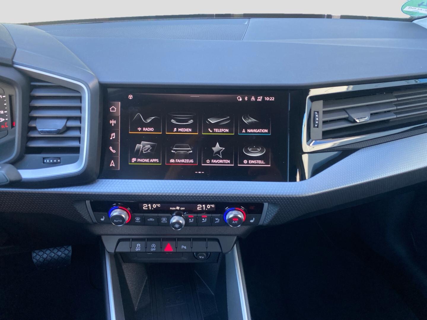Bild über Audi A1 allstreet 30 TFSI S tronic - für weitere Informationen kontaktieren Sie den Audi Partner