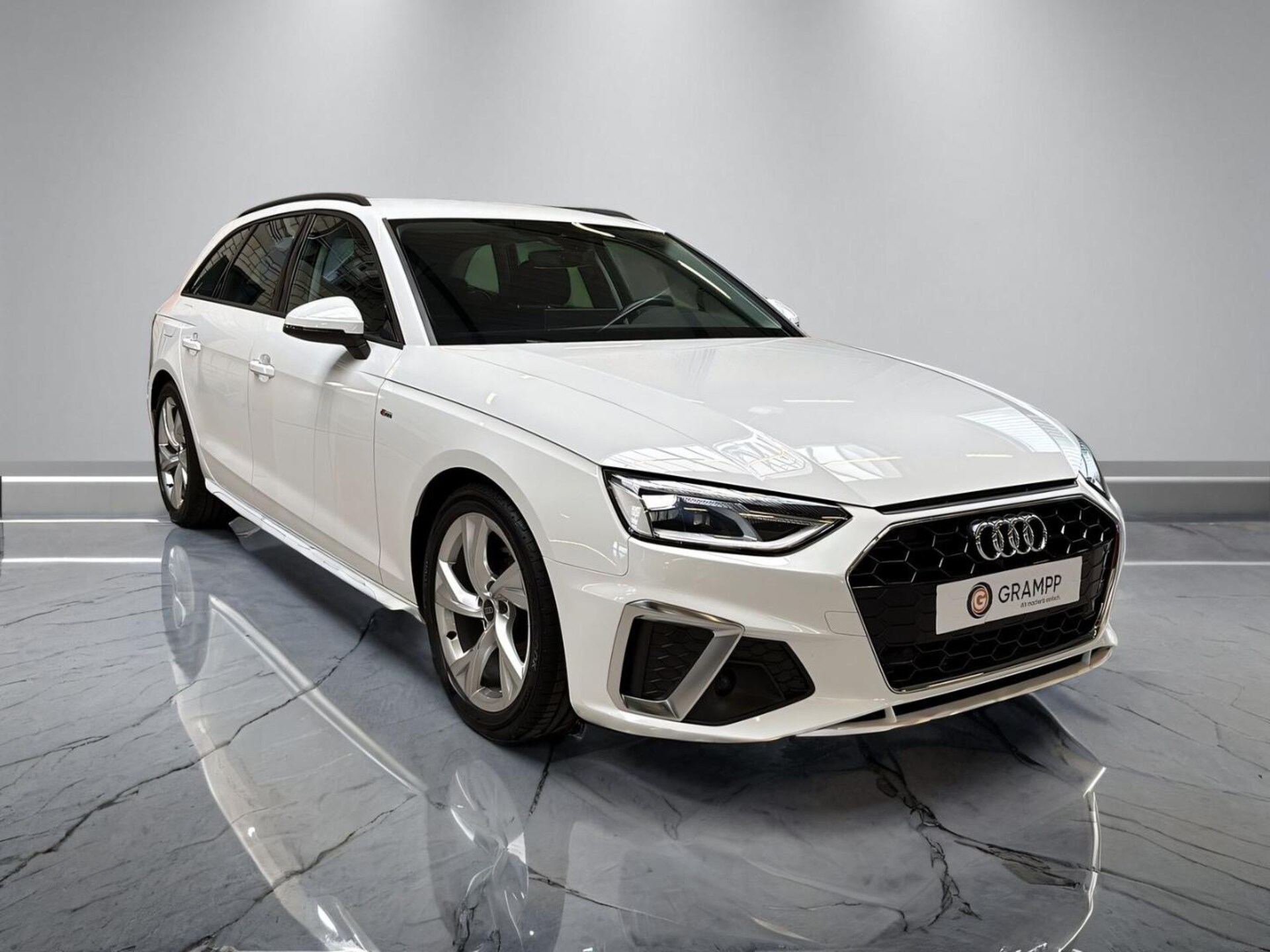 Audi A4 Avant S line