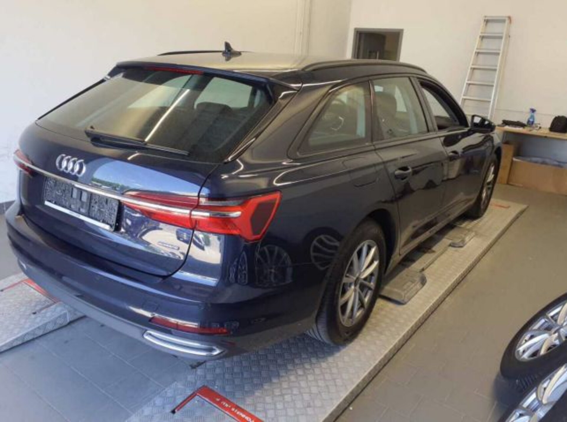 Audi A6 Avant