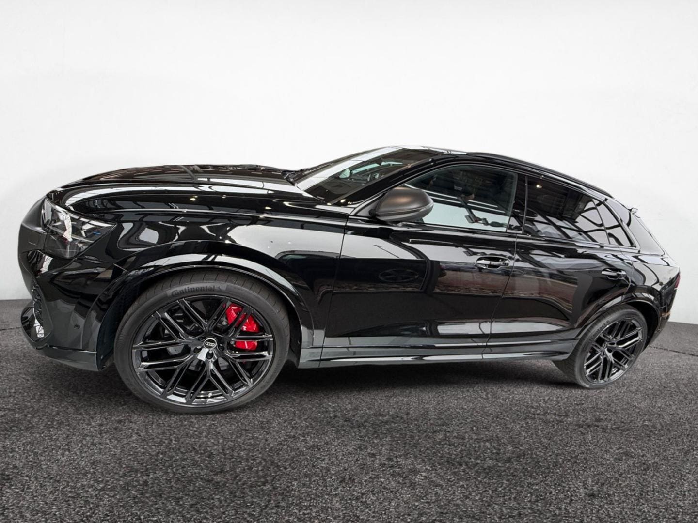 Bild über Audi RS Q8 SUV TFSI quattro 471 kW tiptronic - für weitere Informationen kontaktieren Sie den Audi Partner