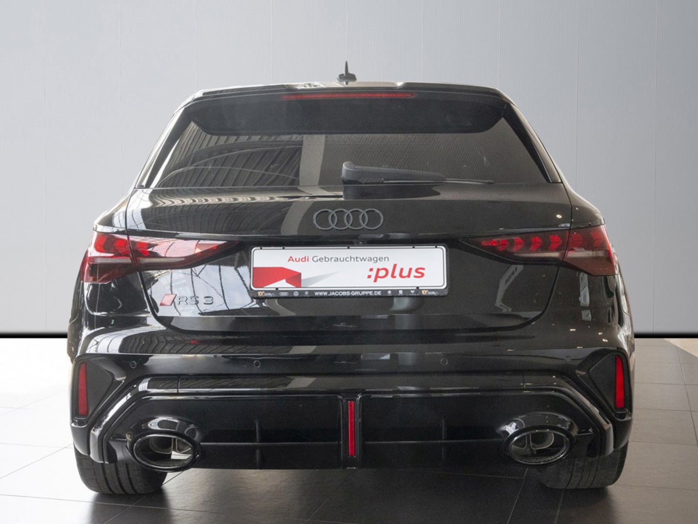 Bild über Audi RS 3 Sportback TFSI quattro 294 kW S tronic - für weitere Informationen kontaktieren Sie den Audi Partner