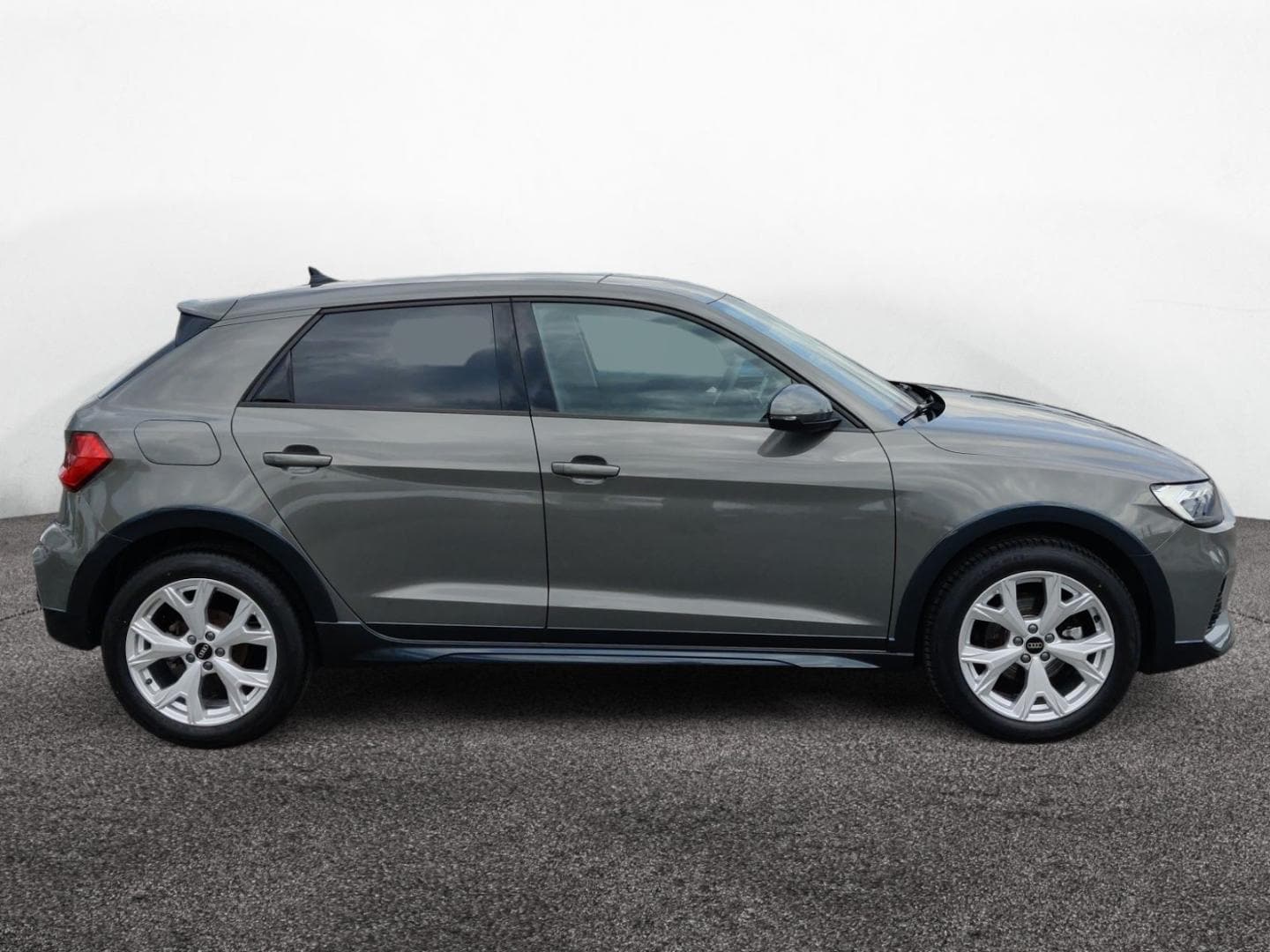 Bild über Audi A1 allstreet 30 TFSI S tronic - für weitere Informationen kontaktieren Sie den Audi Partner