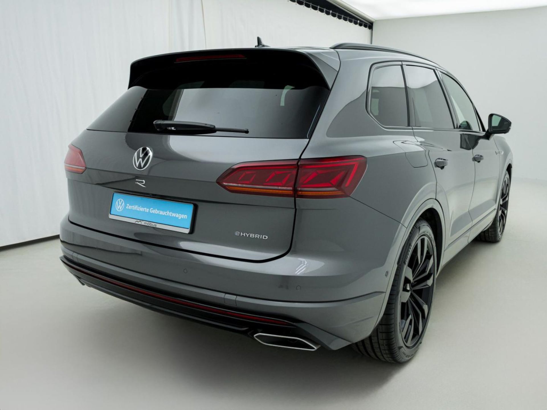Volkswagen Touareg R