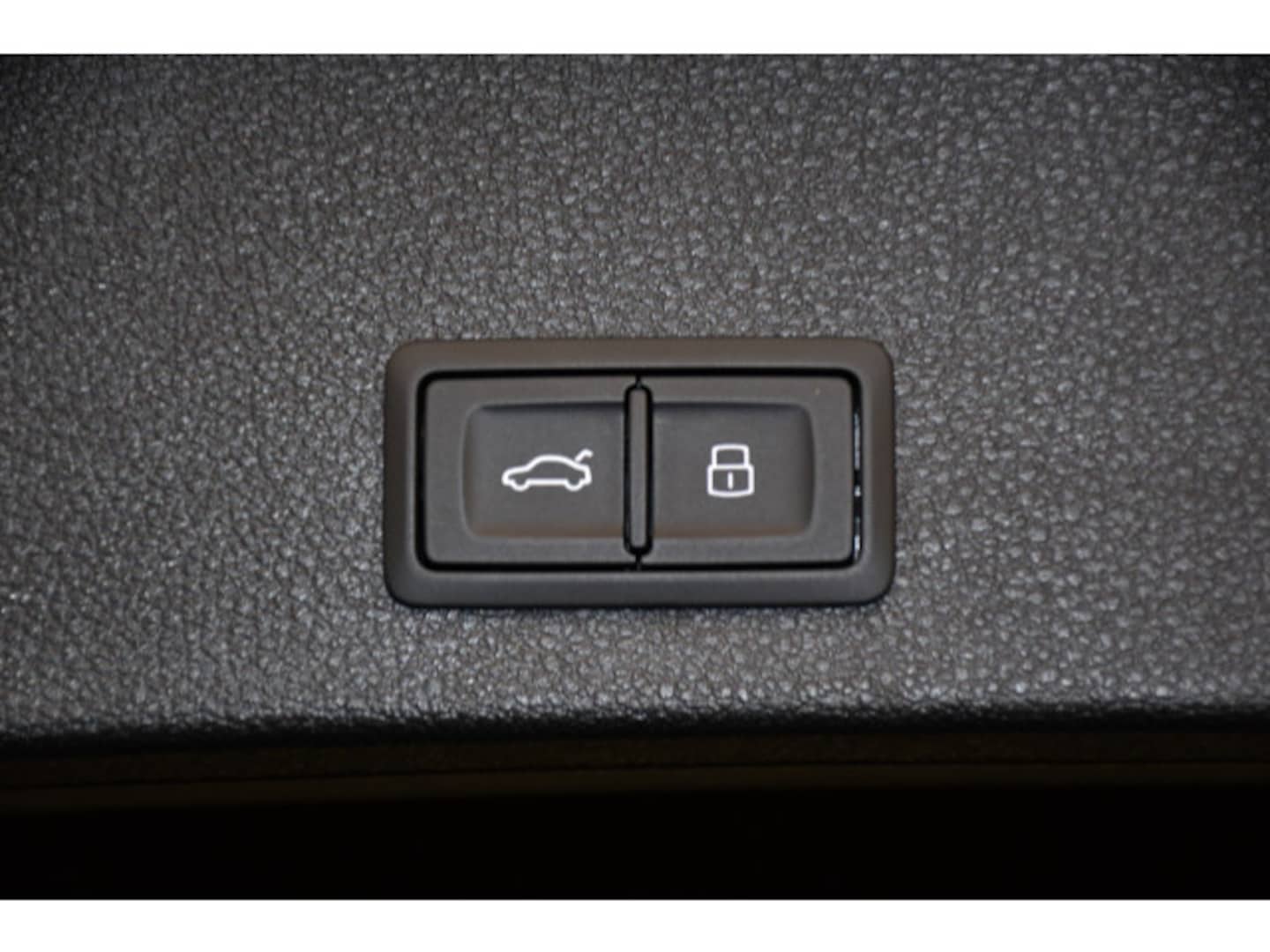 Bild über Audi Q2 S line 35 TFSI S tronic - für weitere Informationen kontaktieren Sie den Audi Partner