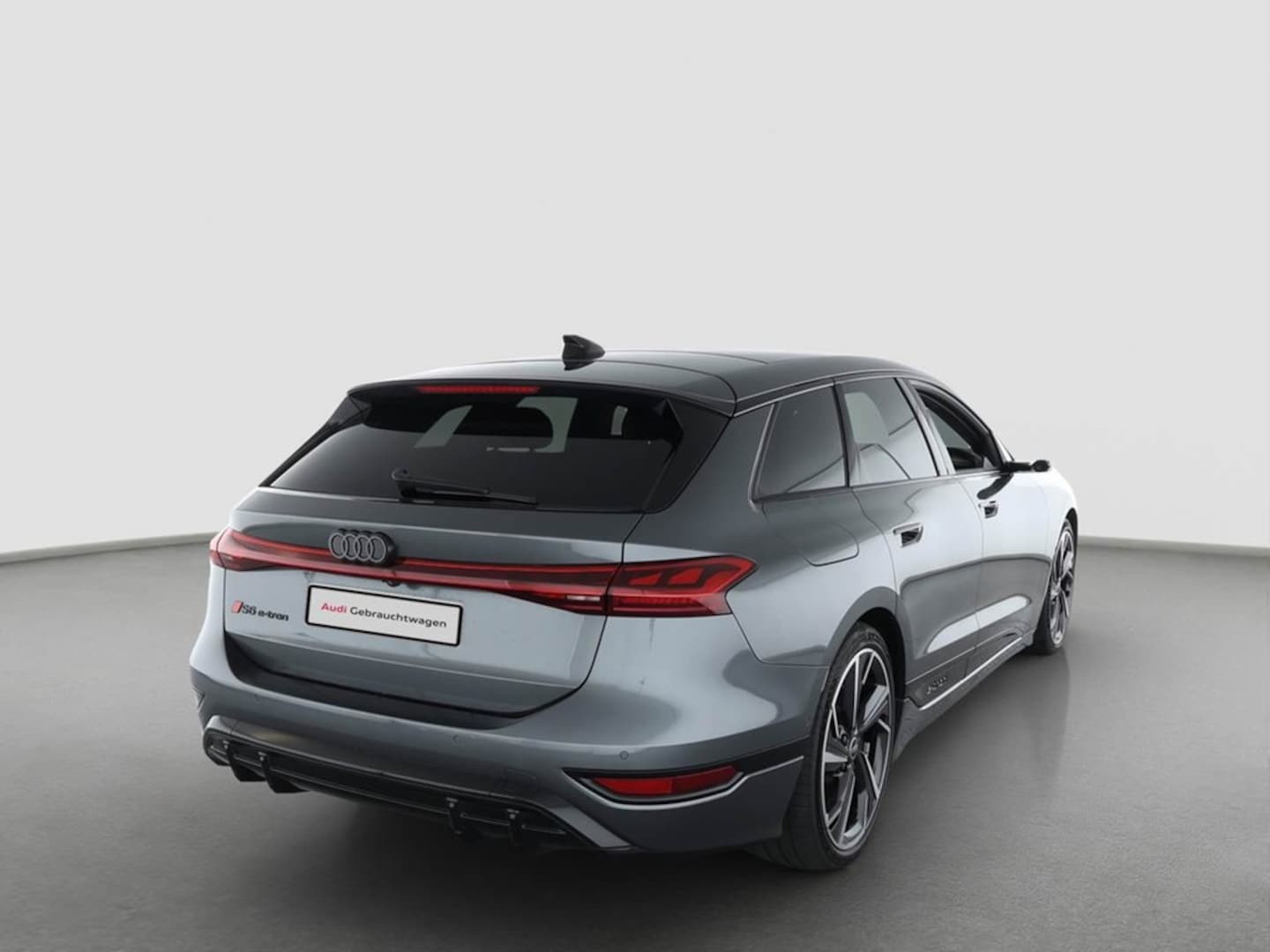 Bild über Audi S6 Avant e-tron e-tron quattro 370 kW - für weitere Informationen kontaktieren Sie den Audi Partner