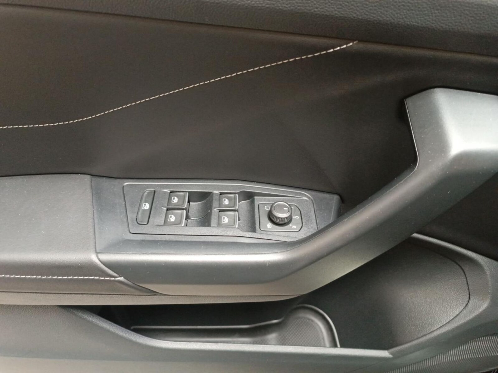 Volkswagen T-Roc – Bild 8