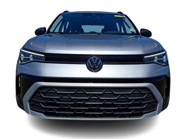 2025 Volkswagen Taos