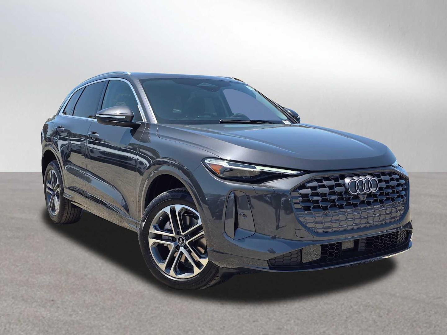 2025 Audi Q5 40 Premium Plus's photo