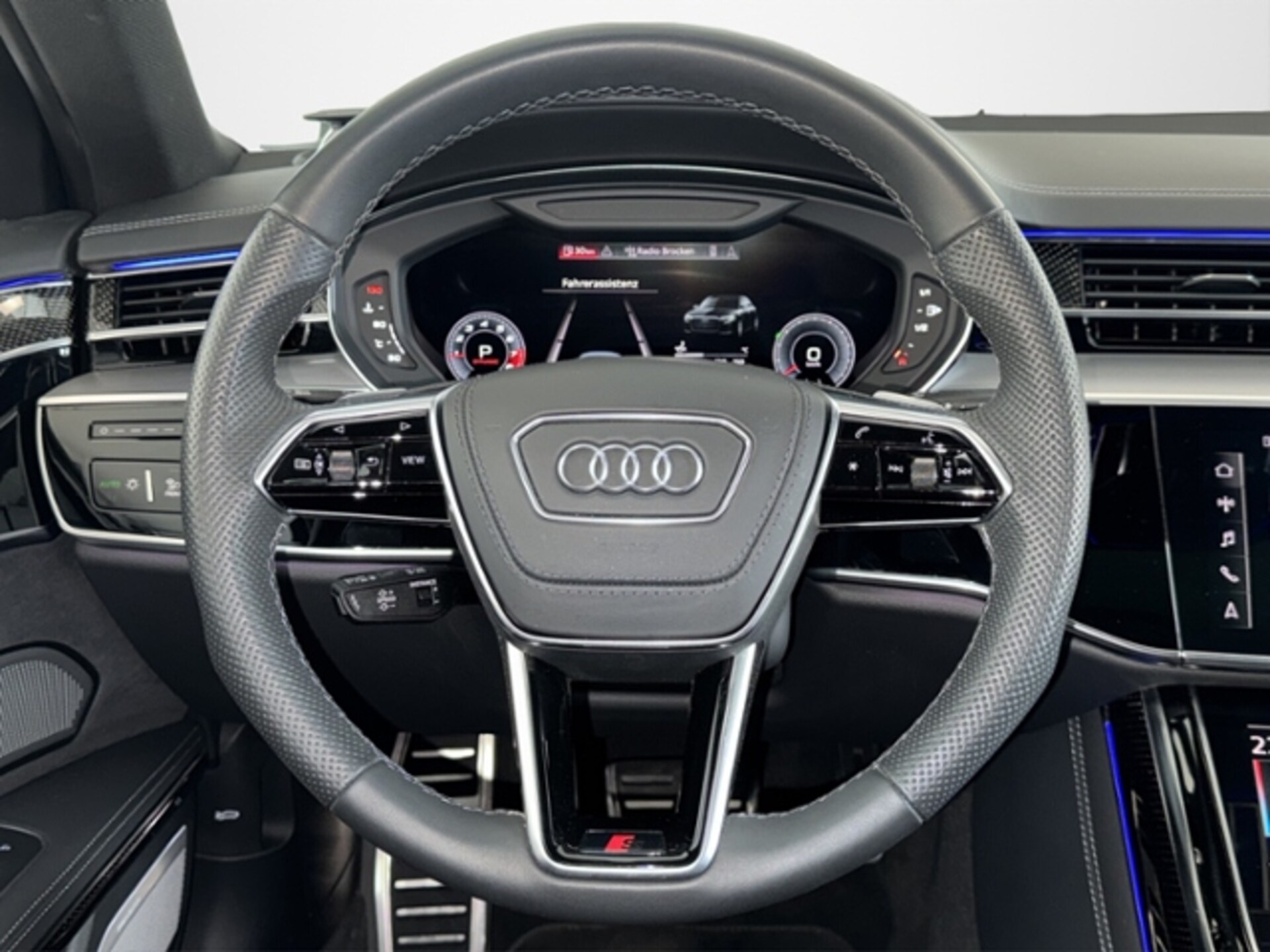 Audi S8