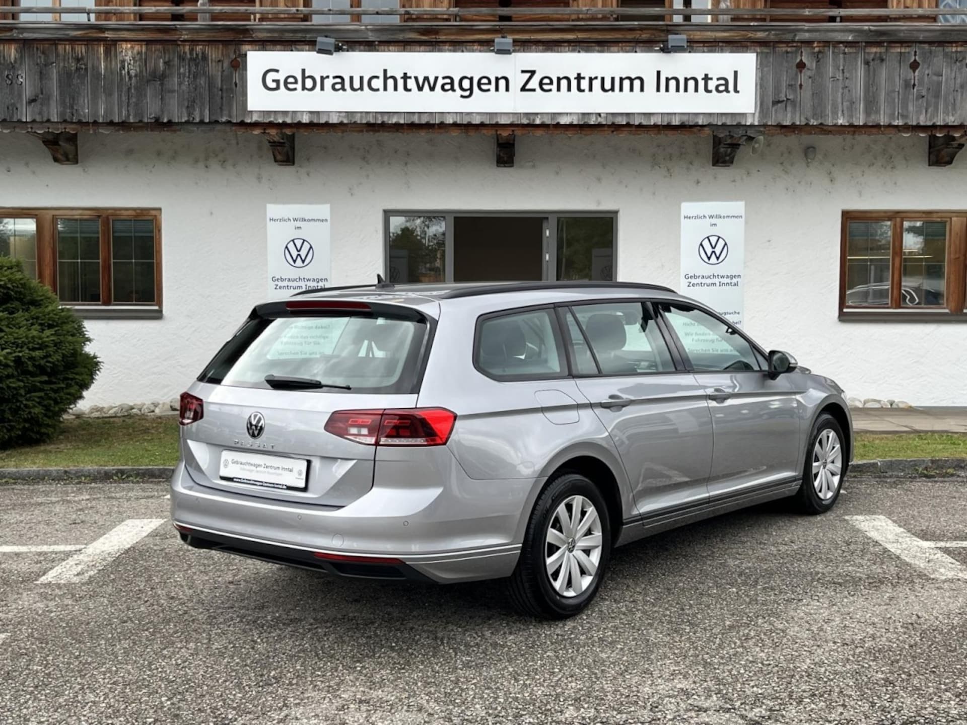 Volkswagen Passat Variant Basis-Modell