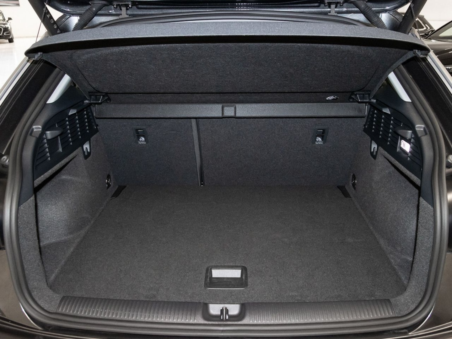 Bild über Audi Q2 S line 35 TFSI S tronic - für weitere Informationen kontaktieren Sie den Audi Partner