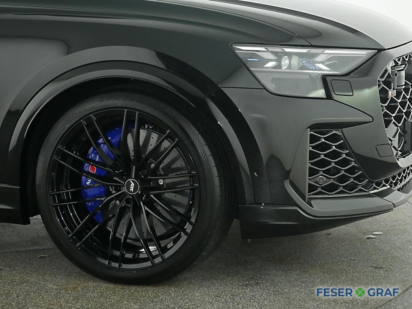 Bild über Audi RS Q8 SUV TFSI quattro 471 kW tiptronic - für weitere Informationen kontaktieren Sie den Audi Partner