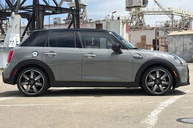 2023 MINI