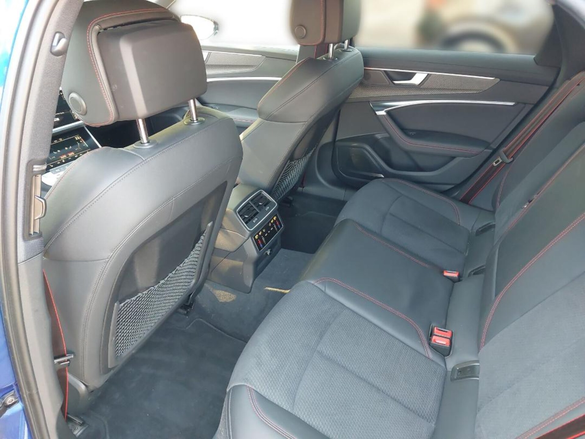 Audi S6 Avant