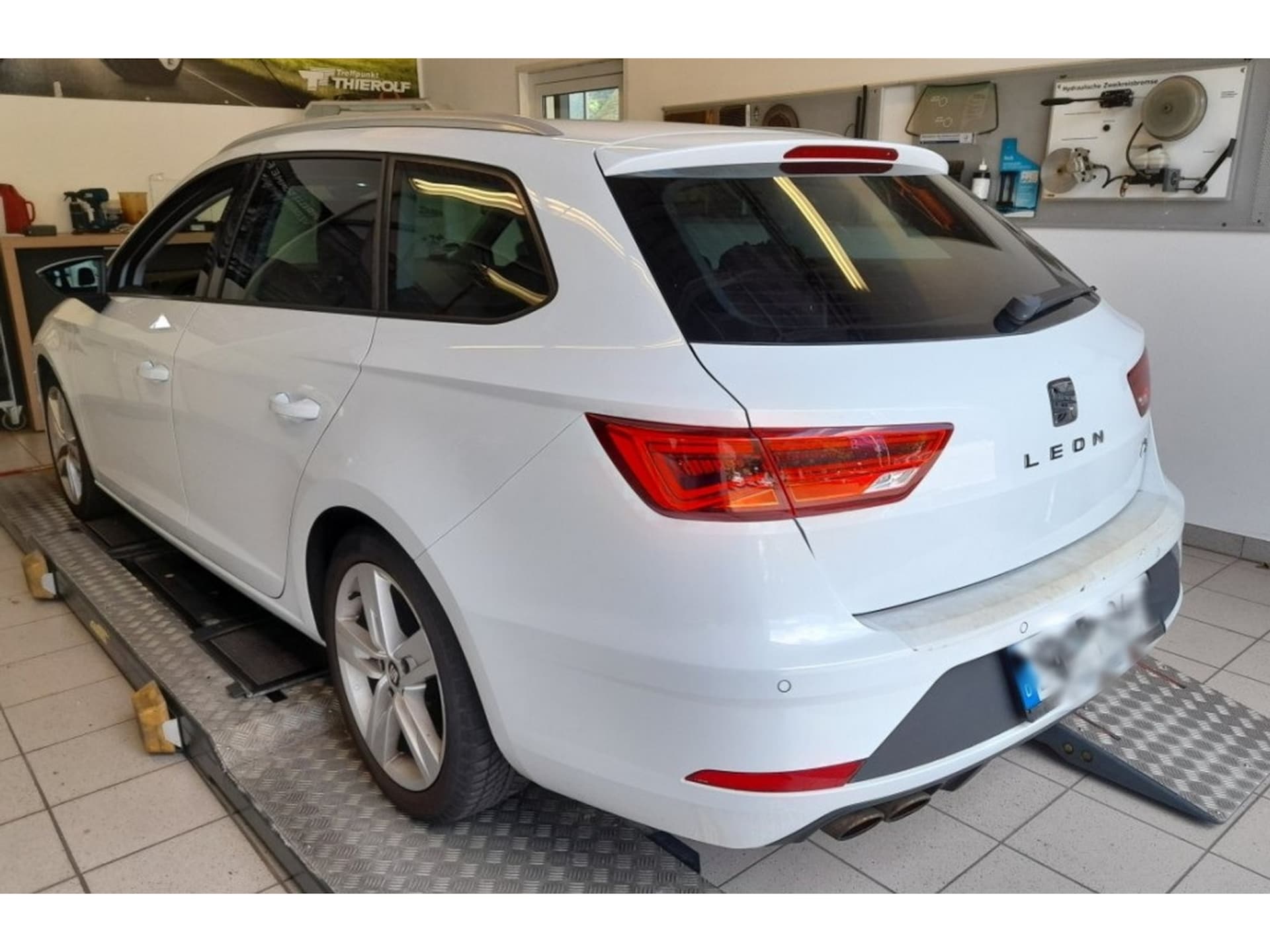 SEAT Leon Sportstourer FR