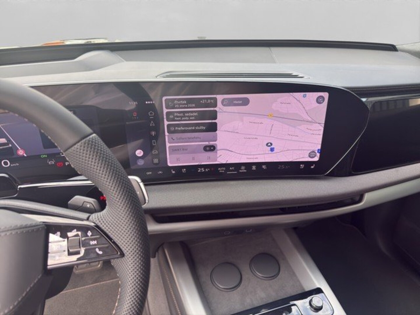 Bild über Audi Q7 SUV TDI quattro 220 kW tiptronic - für weitere Informationen kontaktieren Sie den Audi Partner