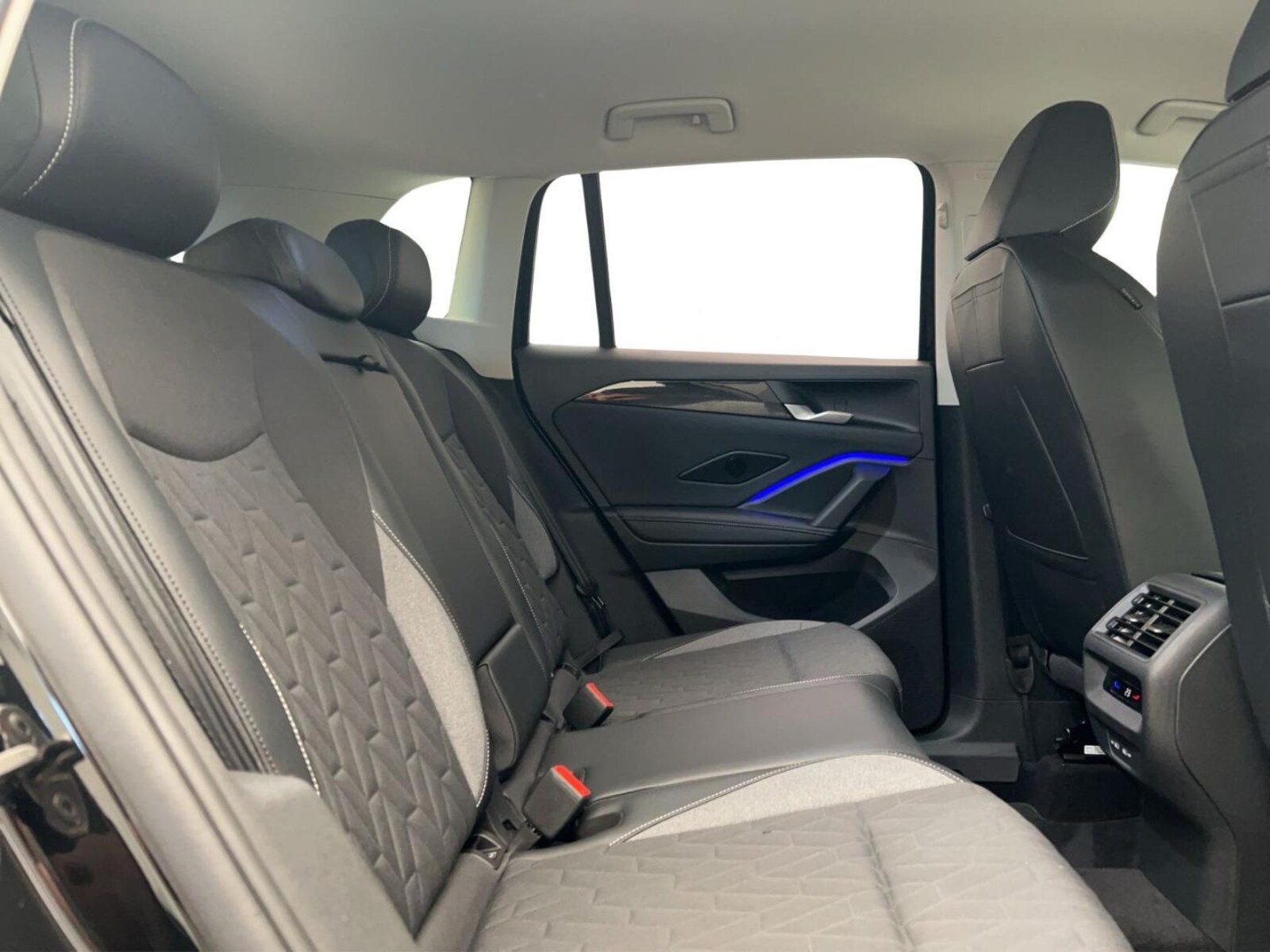 Volkswagen Tiguan – Bild 17