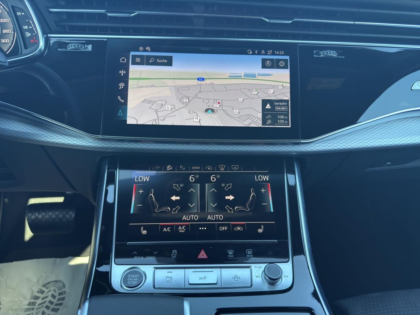 Bild über Audi Q7 SUV TFSI e S line business TFSI e quattro 290 kW tiptronic - für weitere Informationen kontaktieren Sie den Audi Partner