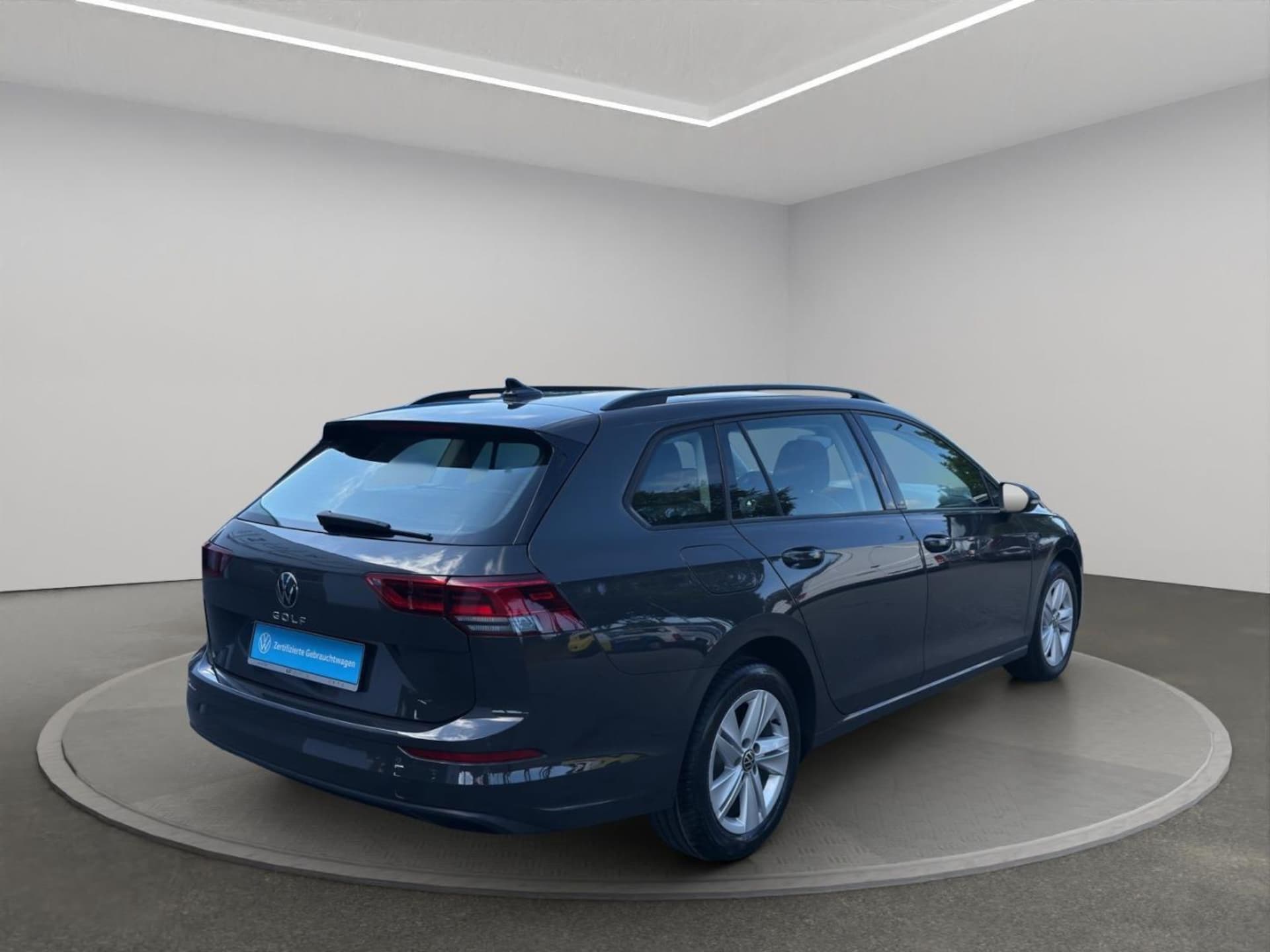 Volkswagen Golf Variant Life