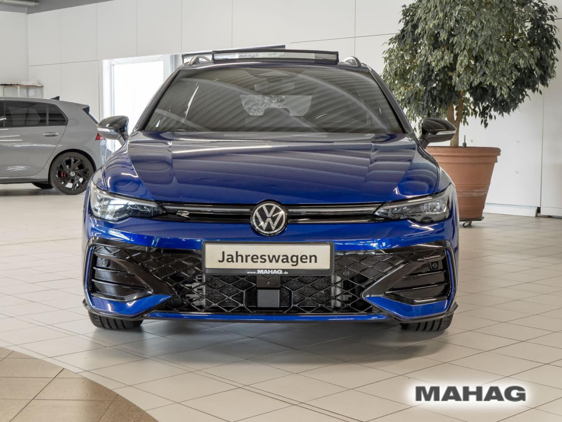 Volkswagen Golf Variant R-Line
