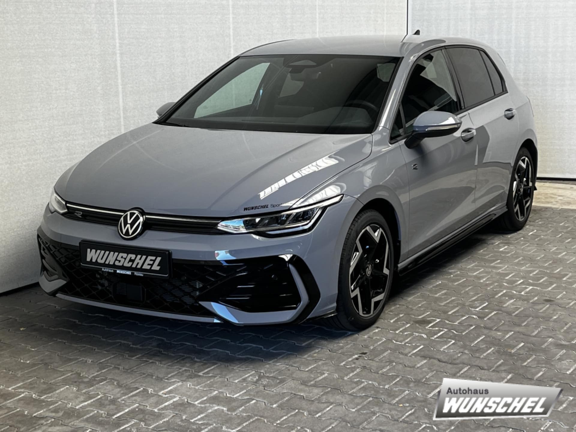 Volkswagen Golf R-Line