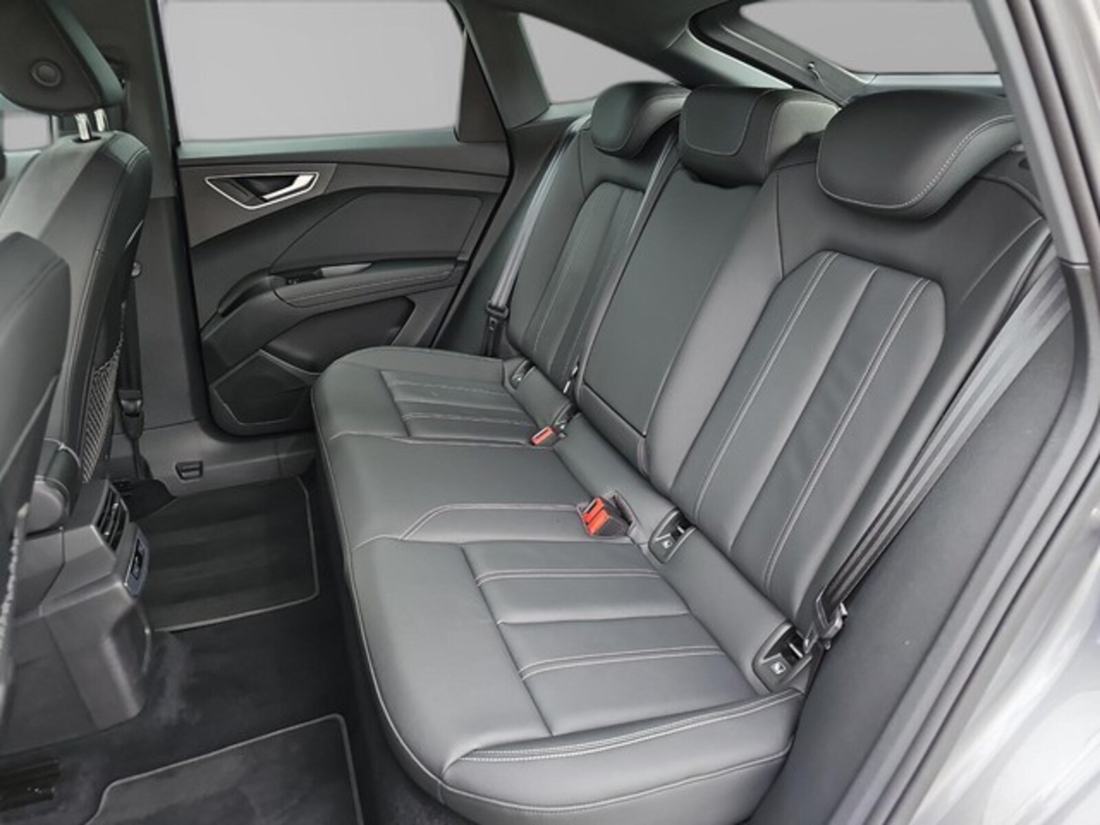 Audi Q4 Sportback e-tron – Bild 15