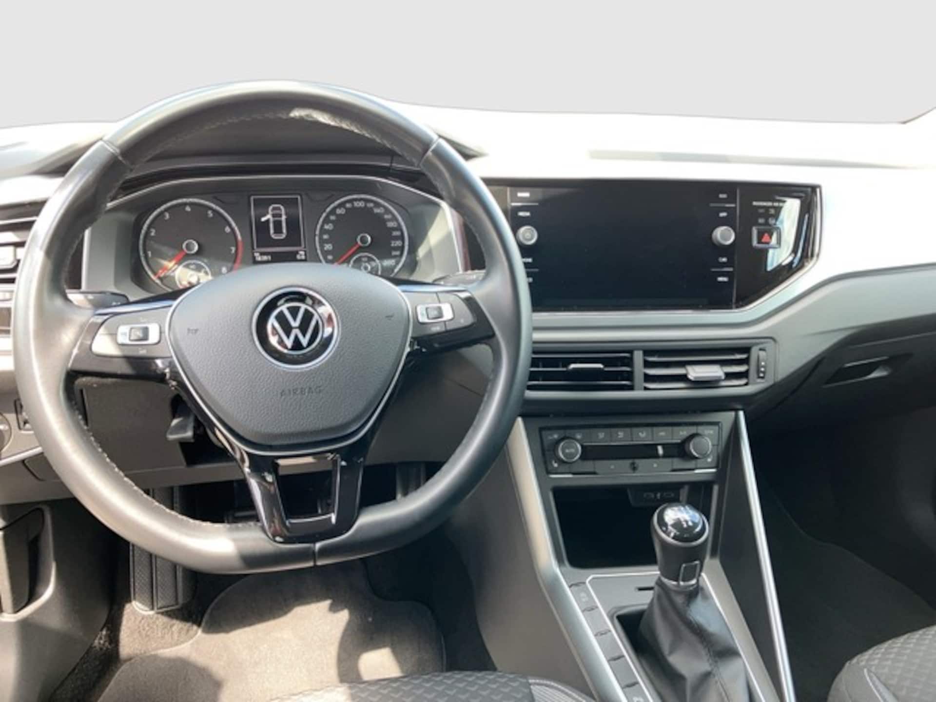 Volkswagen Polo Active