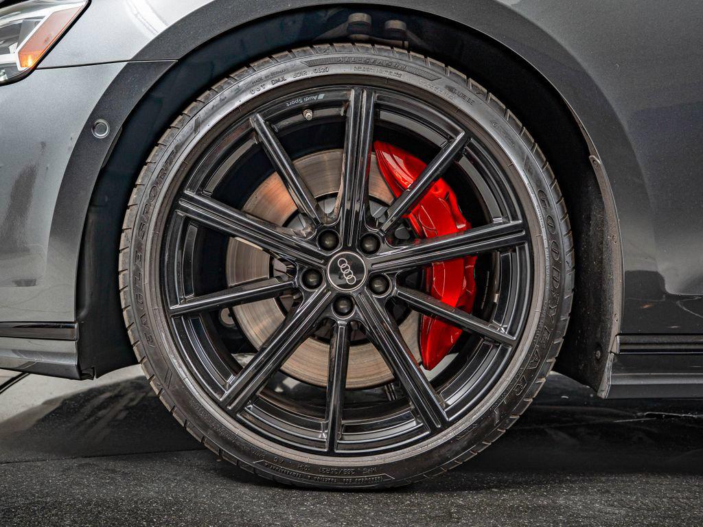 2022 Audi S8 Base - Photo 10