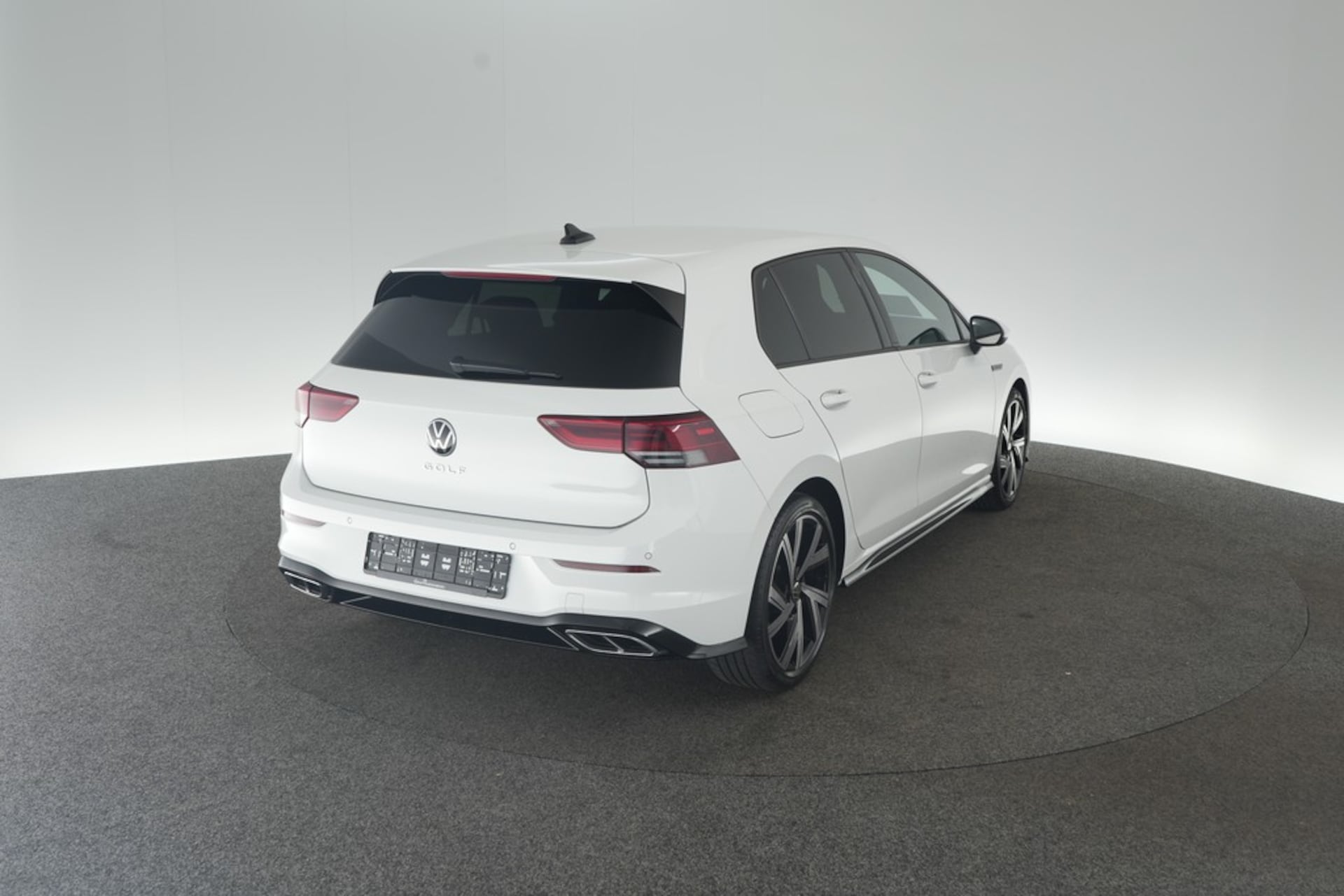 Volkswagen Golf R-Line