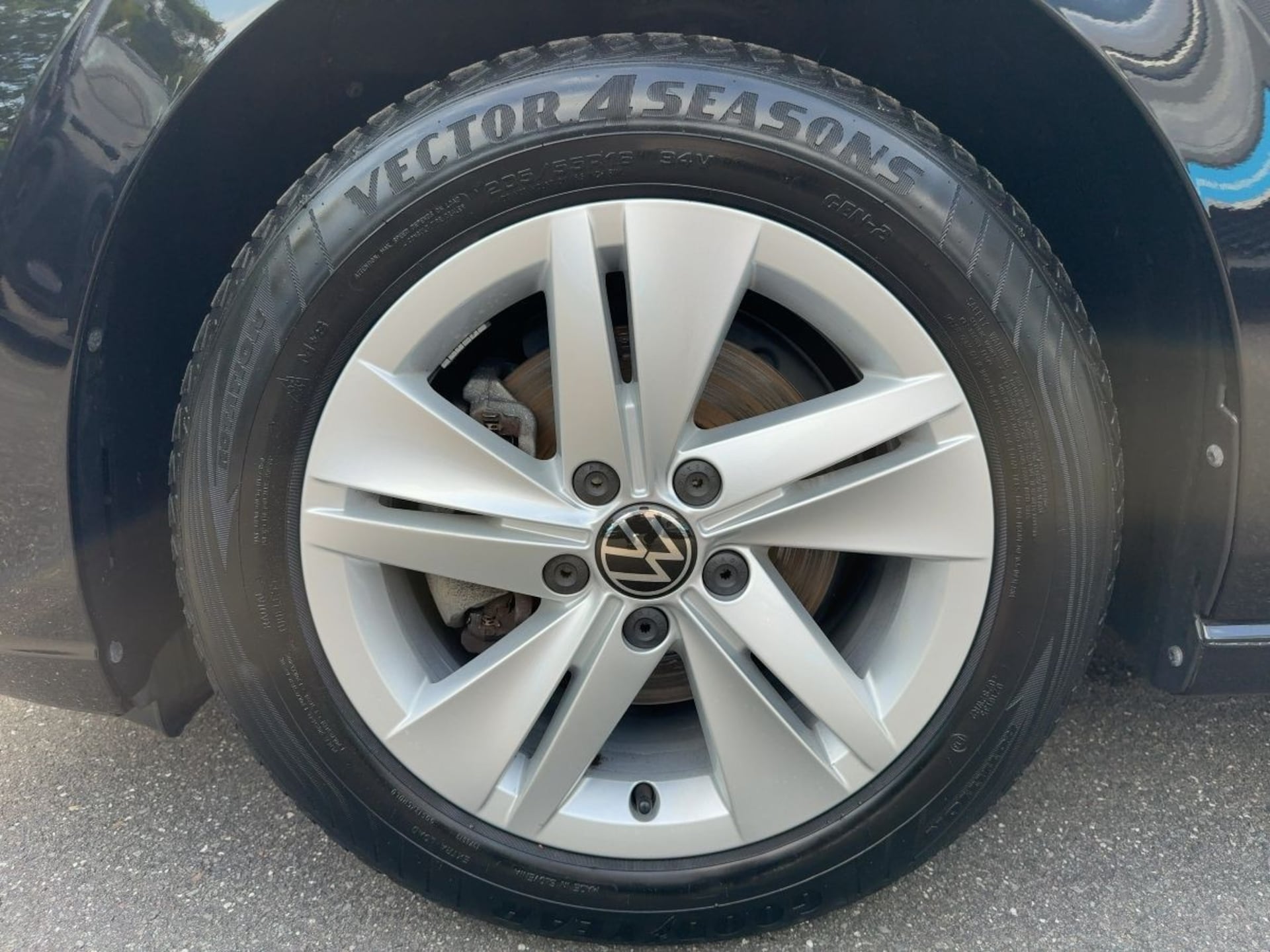 Volkswagen Golf Life