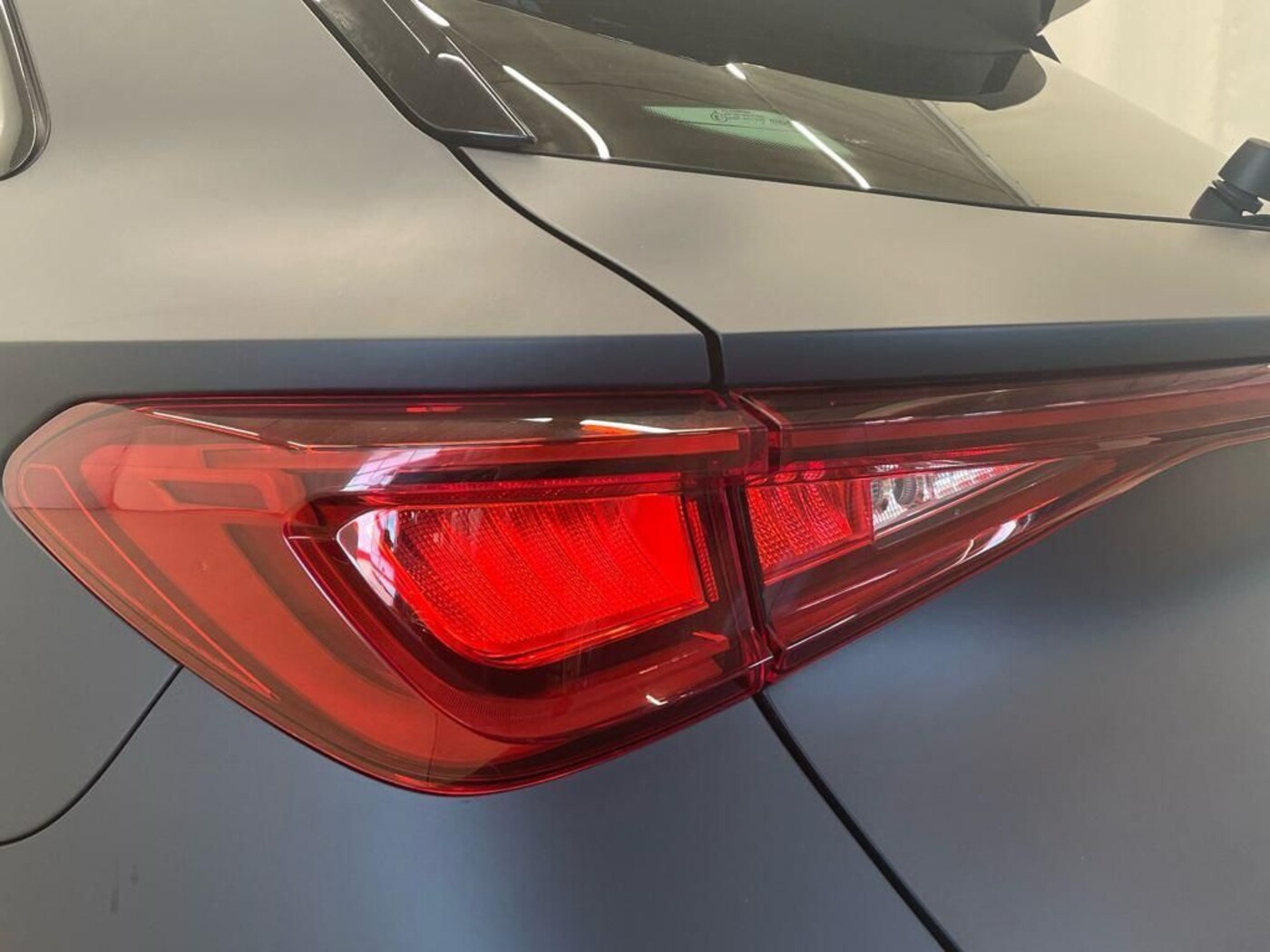 CUPRA Leon Sportstourer 1.5 eTSI DSG 110 kW (150 CV) — photo 19