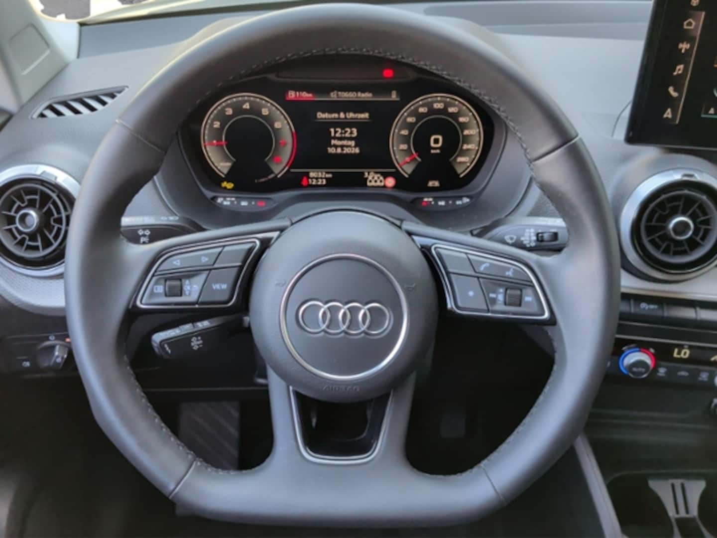 Bild über Audi Q2 S line 30 TFSI Schaltgetriebe - für weitere Informationen kontaktieren Sie den Audi Partner