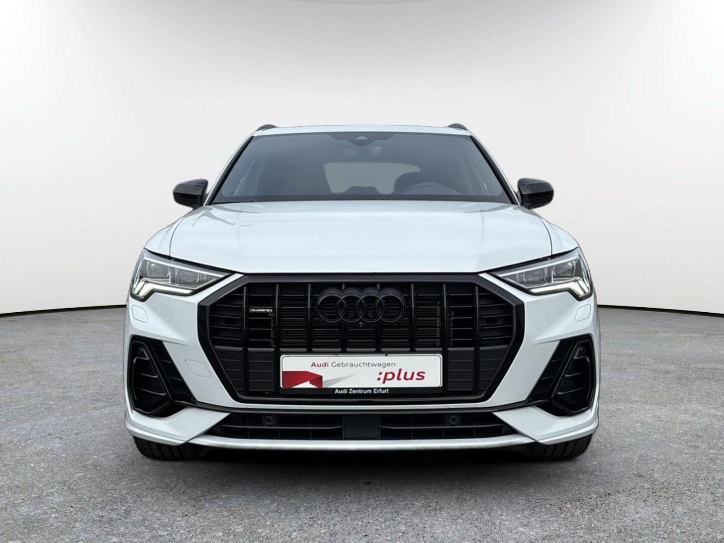 Bild über Audi Q3 TFSI quattro 180 kW S tronic - für weitere Informationen kontaktieren Sie den Audi Partner