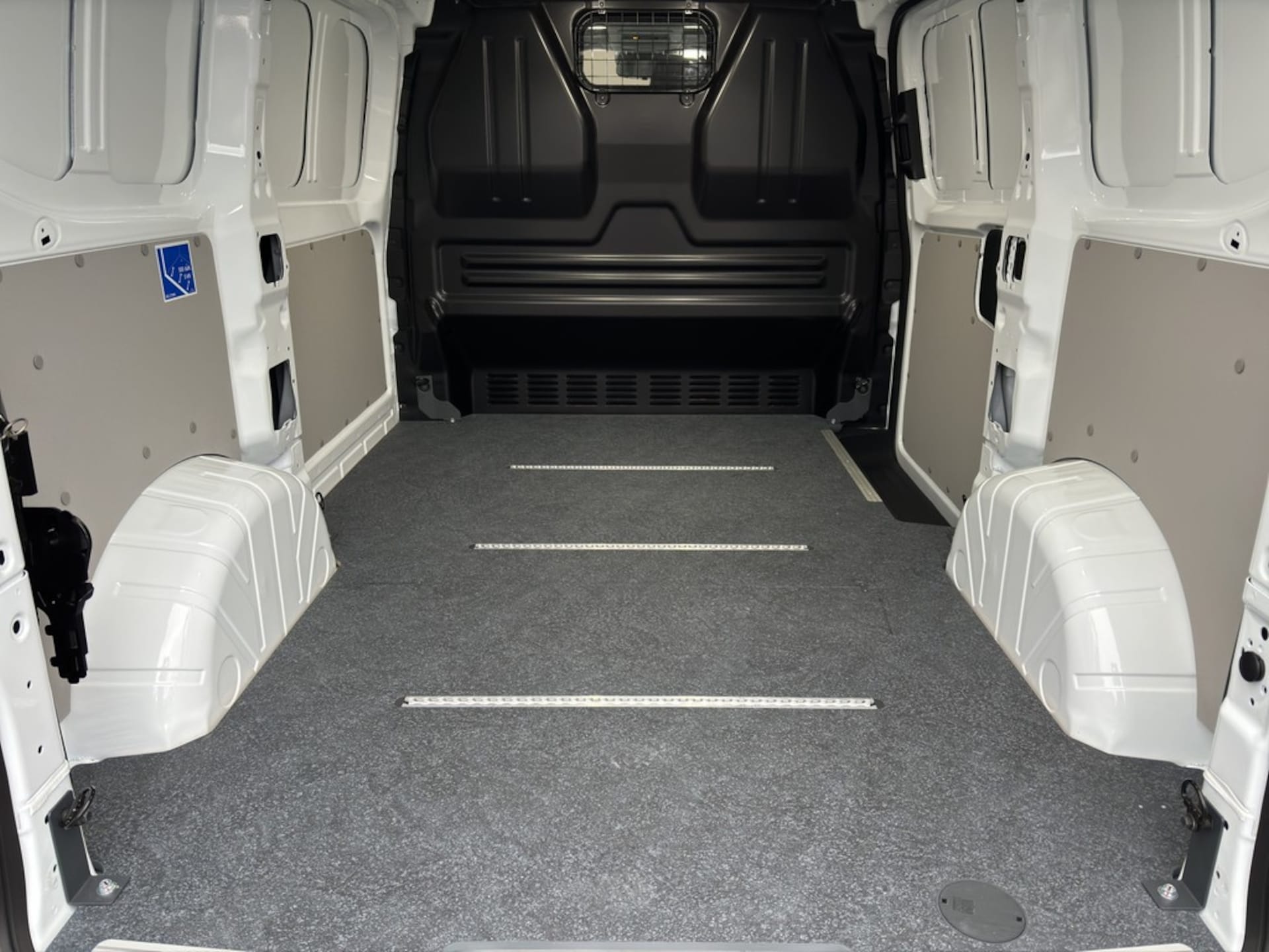 Volkswagen Transporter Kasten kurzer Radstand