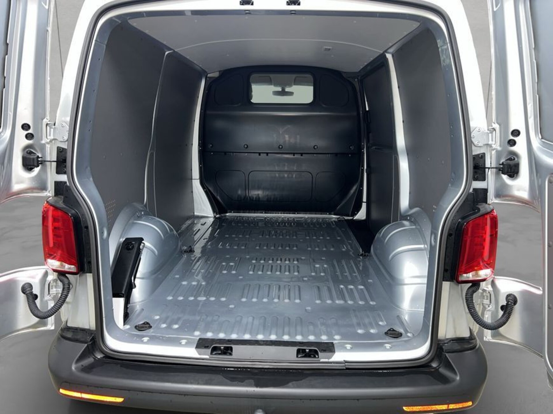 Volkswagen T6.1 Transporter Kasten kurzer Radstand