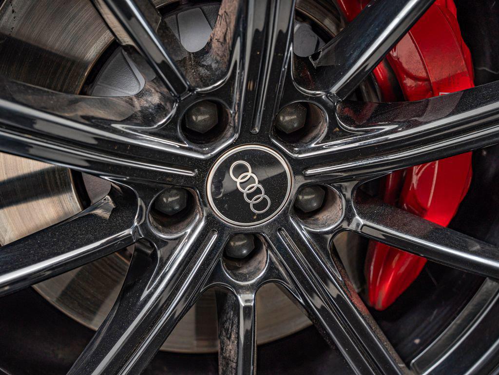 2022 Audi S8 Base - Photo 11