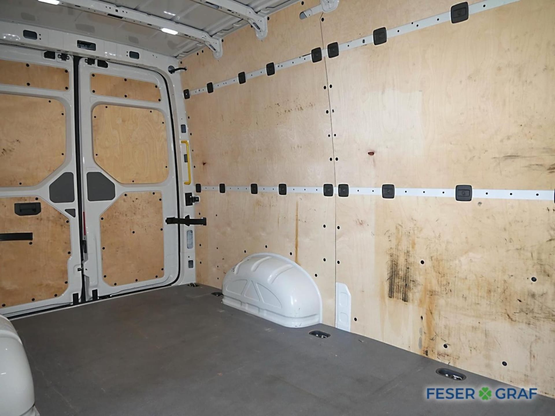 Volkswagen Crafter Kasten mittlerer Radstand