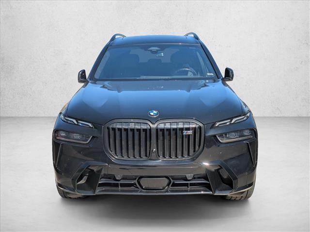 2023 BMW X7
